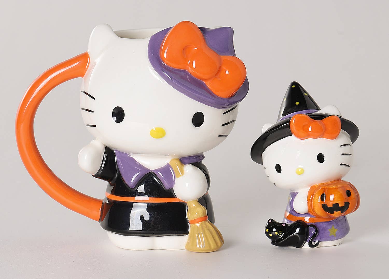 Blue Sky Clayworks – Großhandel Kaffeebecher – Hello Kitty Halloween Figural Tassen- und Ornament-Geschenkset