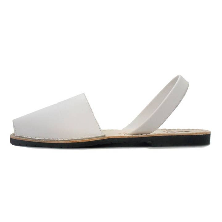 Macarella Abarcas - White Child for wholesale by GUELMI