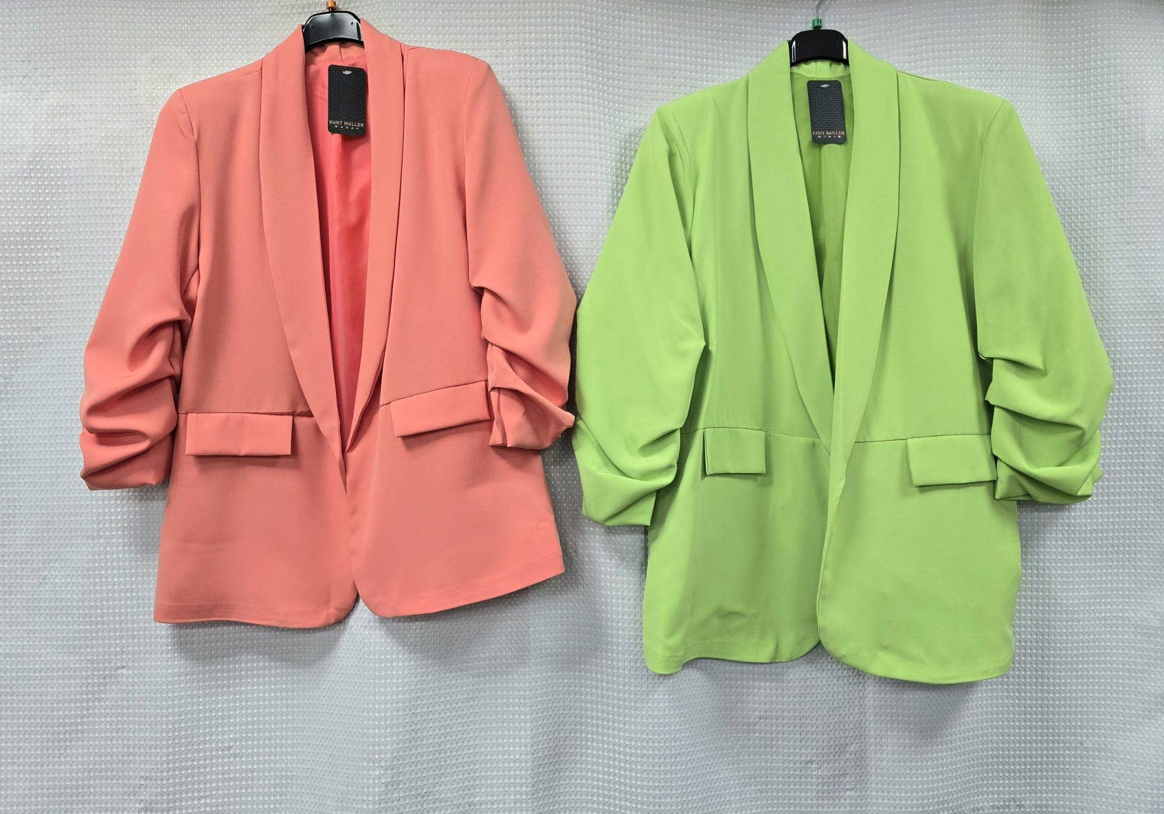 Kurt Muller - Wholesale Blazer - Dames - Oversized blazer met gerimpelde mouwen25