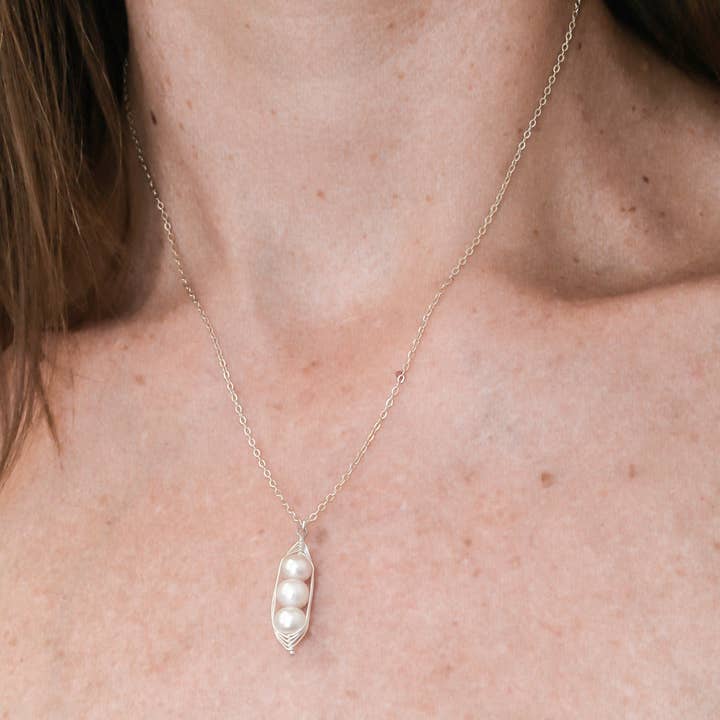 Rising Jewelry - Wholesale Pendant/Charm Necklace - Pea pod necklace, White, Peapod Jewelry, Mothers Day Gift
