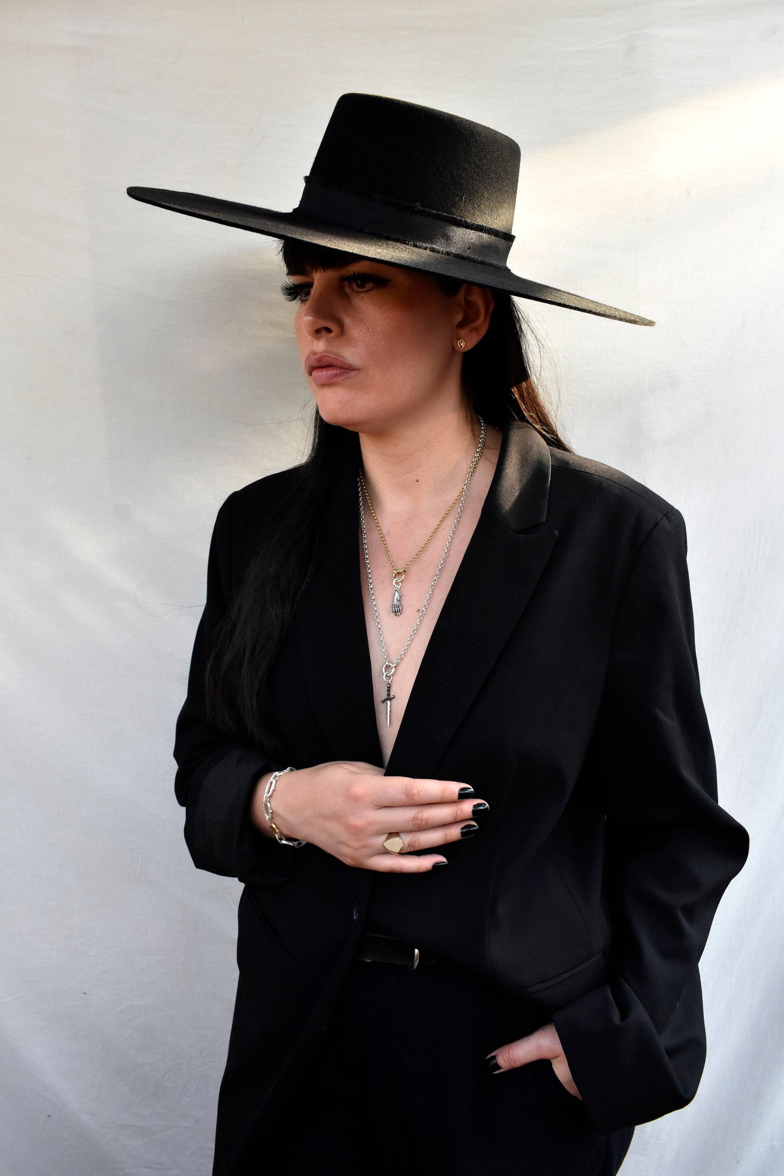 Morgaine Faye - Wholesale Individual Charm/Pendant - Gauntlet Pendant Charm3