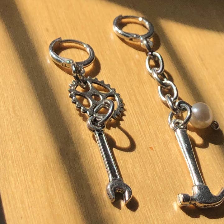 Misturar e combinar chave de martelo e ferramenta de elo de corrente de engrenagem com pérola de água doce | Estética grunge | Roupa Edm Rave | Indie Funky | por atacado de Lethological