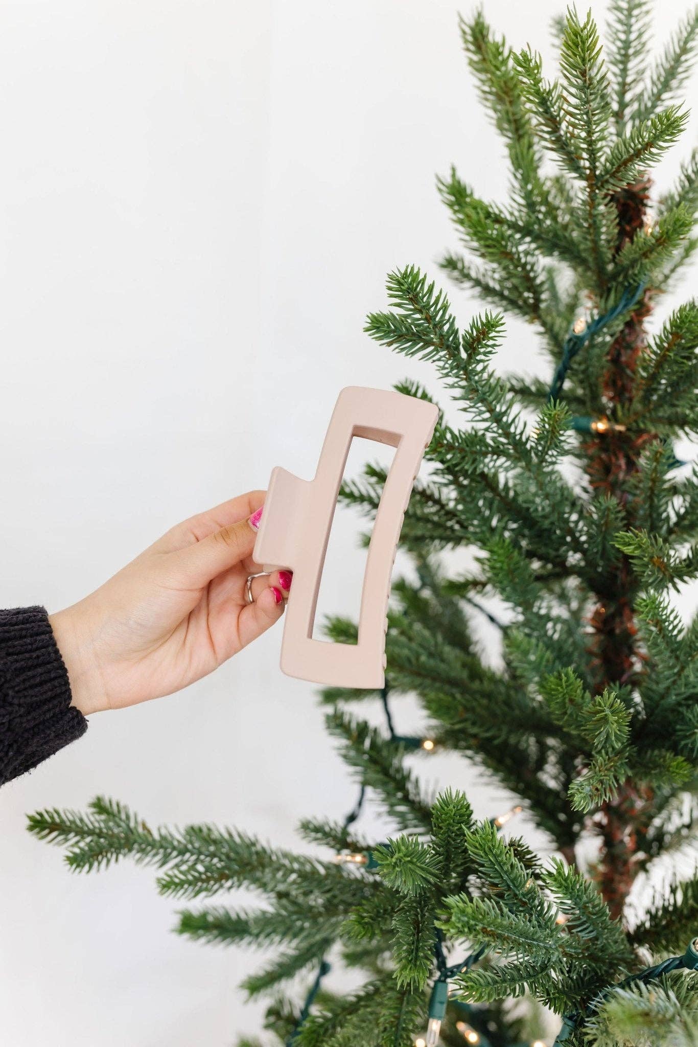 Shop Andi - Wholesale Hair Clip - Women's - XL Matte Claw Clips - Multiple Colors4