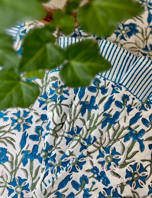 Christina Dickson Home - Wholesale Dinner & Cloth Napkin - Pinwheel Napkins in Bluebird- Set of 42