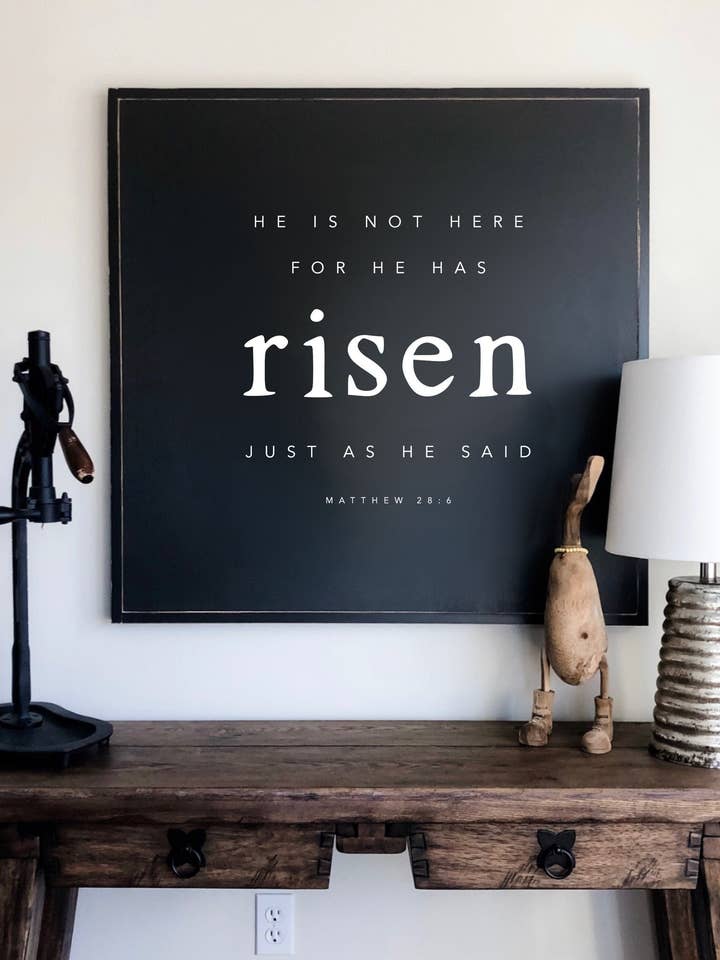 Il n'est pas là, il est ressuscité Matthew 28 : 6 Panneau en bois pour la vente par The Shed Interiors