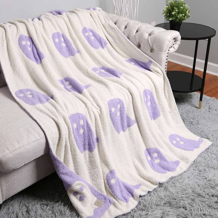 Sensibling Corp. - Wholesale Throw Blanket - Reversible Ghost Patterned Throw Blanket
2