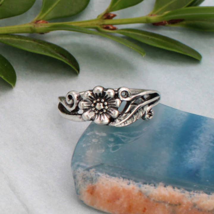 Vintage Vine Silver Flower Ring for wholesale by ZAD