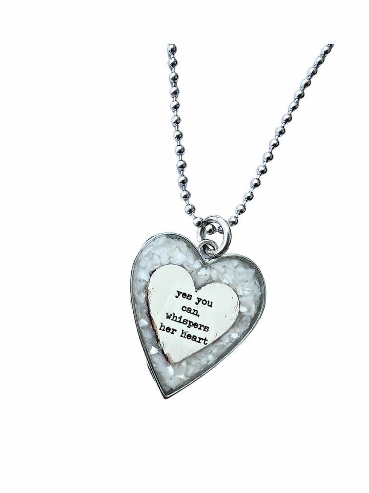 Krossad pärlemorinlagd hjärthänge: Ja, det kan du för wholesale av UnfiniSHEd