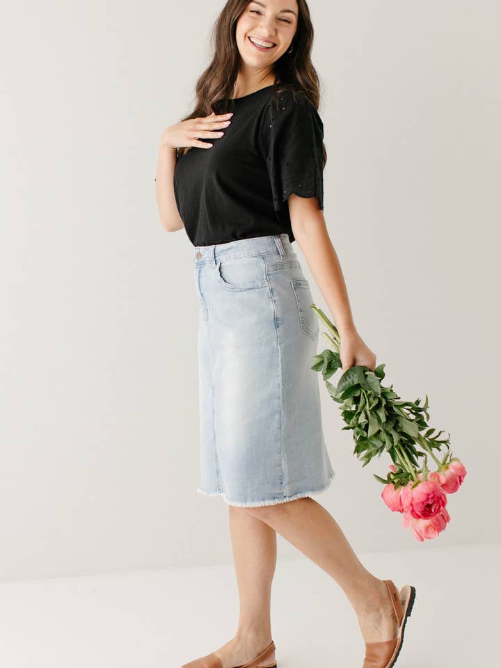 The Main Street Exchange - Wholesale Skirt - Women's - 'Lily' Stretch Denim Knee Length Skirt9