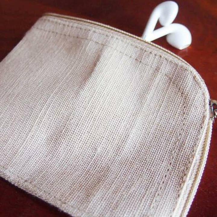 Packaging Decor - Wholesale Pouch - Women's - Imperfectly sewn zipper pouch natural jute material 5" wide