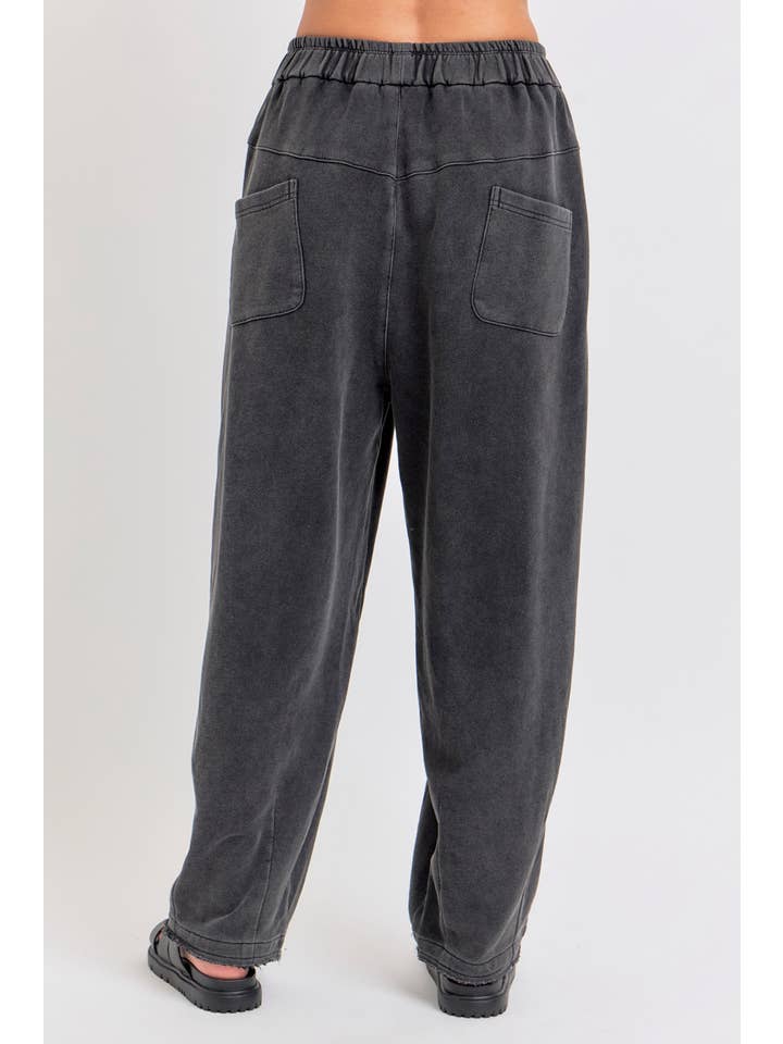 Sweet Lovely by Jen – wholesale Lounge Sweatpants/jogging bottoms – Women's – MINERAL WASHED SWEATPANTS IN FRENCH TERRY 38