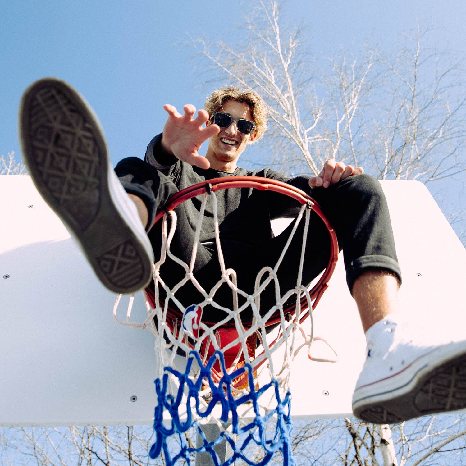 GOWOOD – Großhandel Sonnenbrille – Unisex – Sonnenbrille aus Walnussholz mit transparentem Rahmen, schwarz5