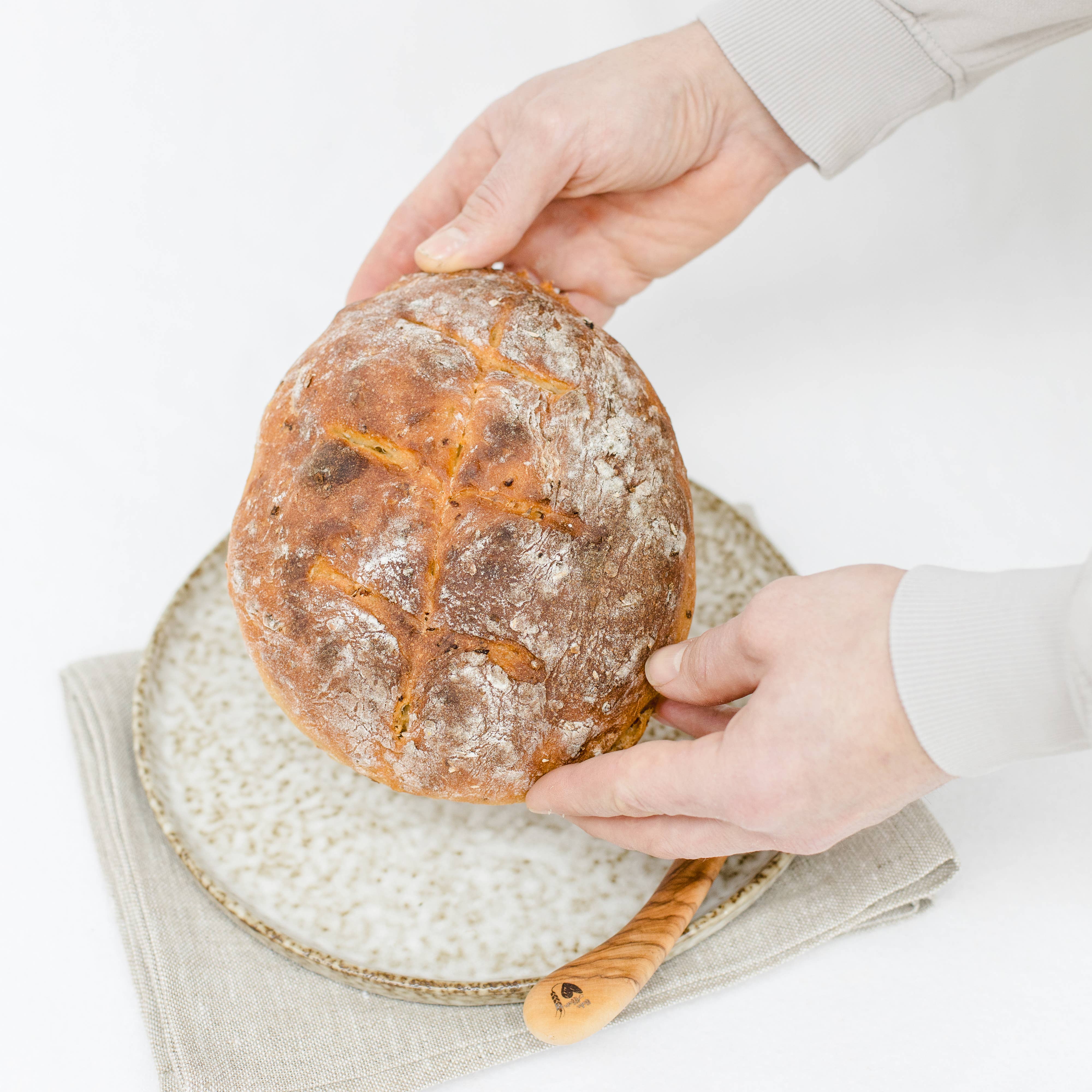 Bake Affair GmbH - Wholesale Bread Mix - Organic baking mix organic onion bread made from potato dough1