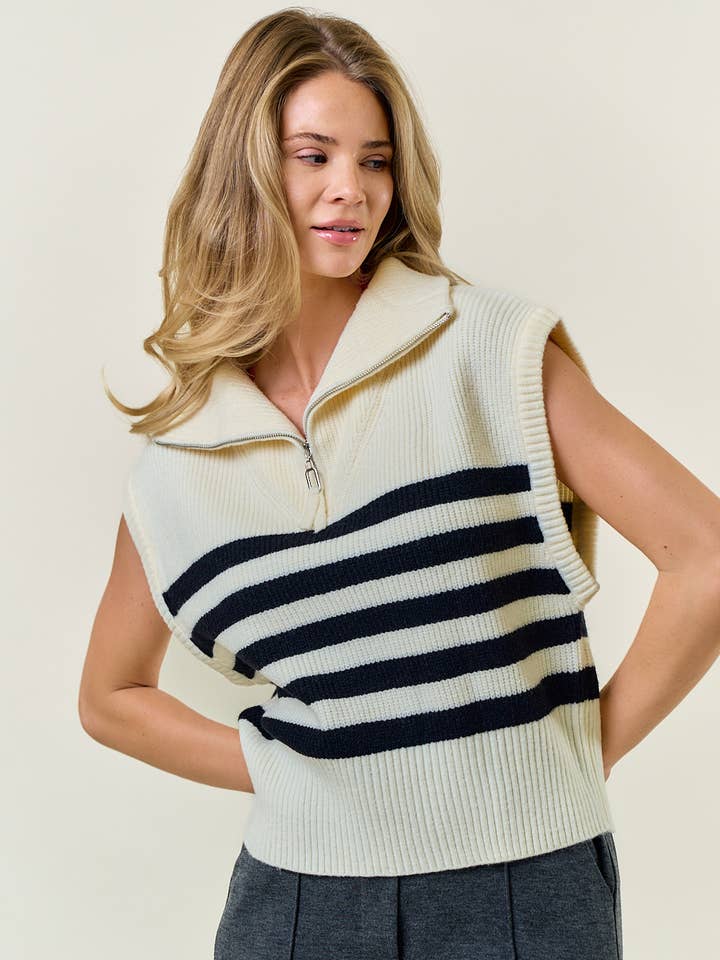 STRIBET ÆRMELØS STRIKTOP MED HALVLYNLÅS - 45473T for engroshandel hos Doe and Rae