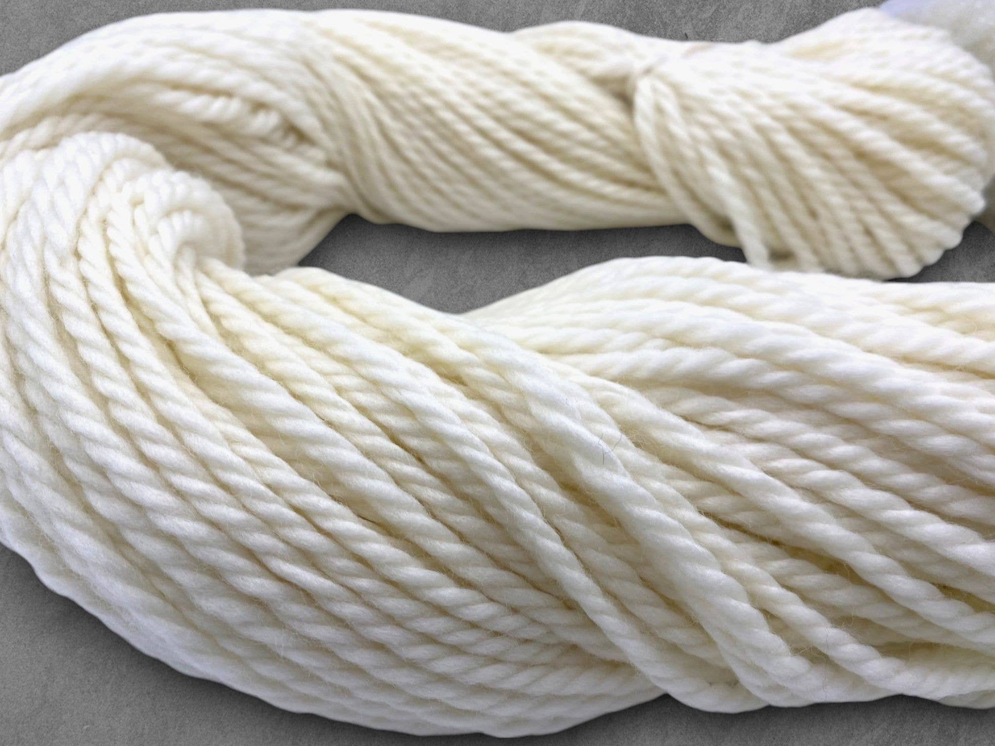 Rooster Yarns - Vendita all'ingrosso Lana - Filato non tinto: filato per maglieria Superwash Merino Super Chunky3