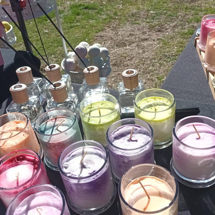 Candele profumate, Candela per vegani, Candela fatta in casa per la vendita all'ingrosso da parte di Lavender Bubbles
