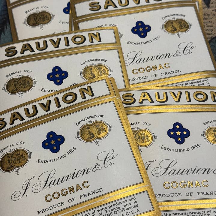 SJÆLDNE antikke franske SAUVION Cognac-etiketter i bundter af 5 for engroshandel hos Monahan Papers