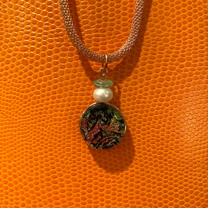 Dichroic glas vedhæng med kobber kæde for engroshandel hos Saturday Glass