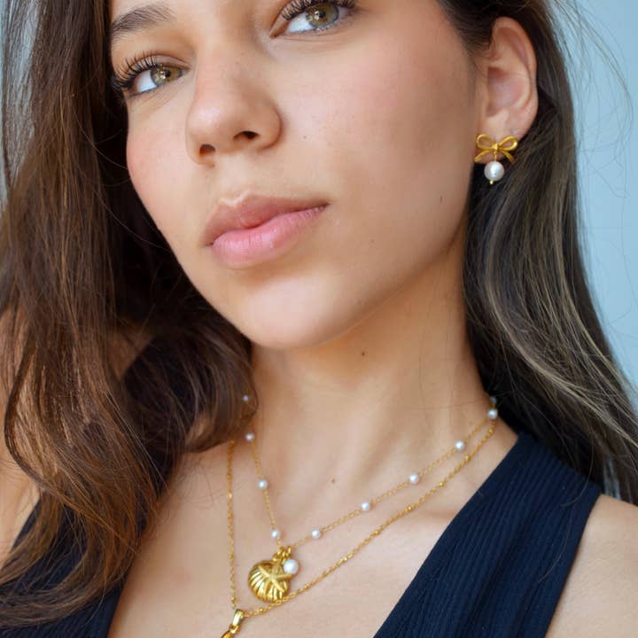 AzzaikJewelry - Wholesale Pendant/Charm Necklace - Seashell Beachy Gold Stainless Steel Necklace5