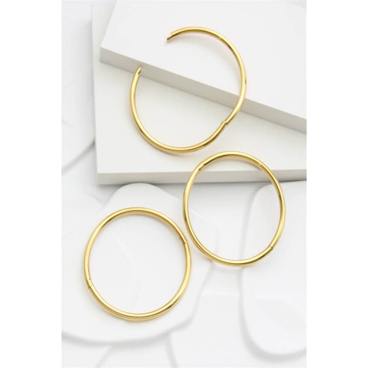 BELLISSIMA BIJOUX - Wholesale Bangle Bracelet - Openable Bangle Bracelet in Gold Stainless Steel – Elegance2