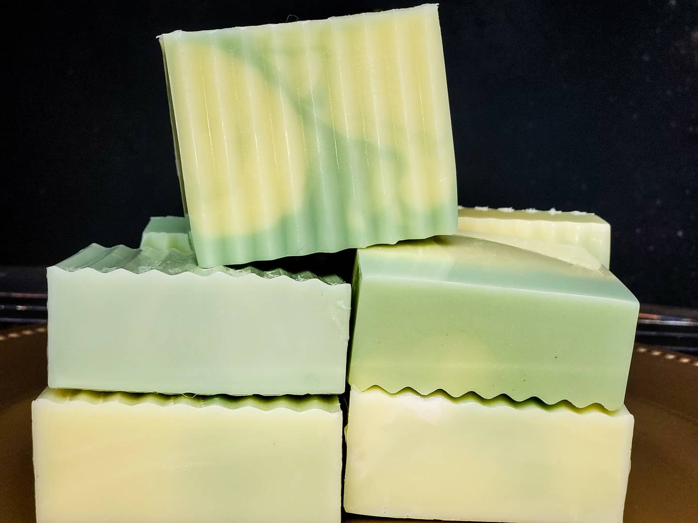 EVERYTHING ORGANIX – Engroshandel Sæbestykke – Ananas Passion Soap Bar (Umærket)