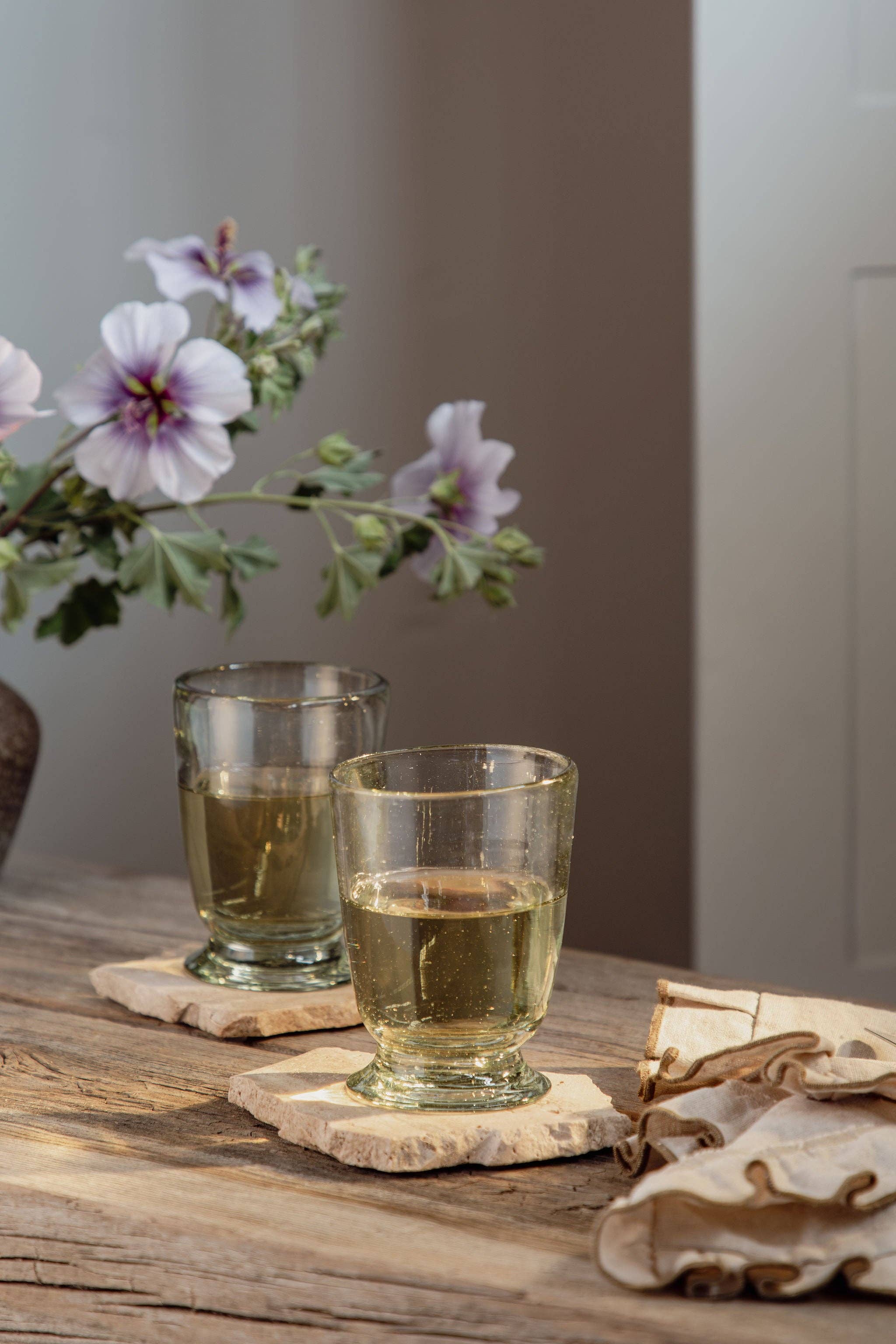 Villa Lua Home - Wholesale Drinking Glass/Cup - Handblown Footed Glass6