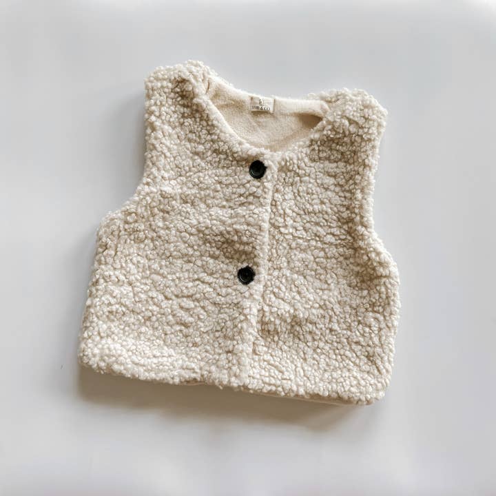 Lmb&Co. - Wholesale Outerwear Vest - Kids - Teddy Vest | Oatmeal1