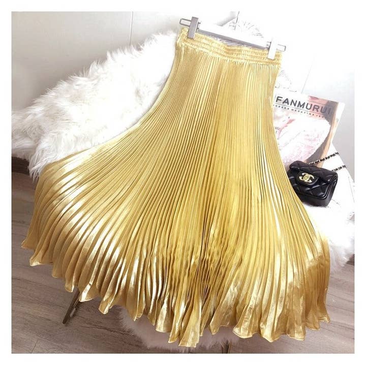 Sheer Trend - Wholesale Skirt - Women's - Reflective Satin Pleated Mermaid Midi Skirt