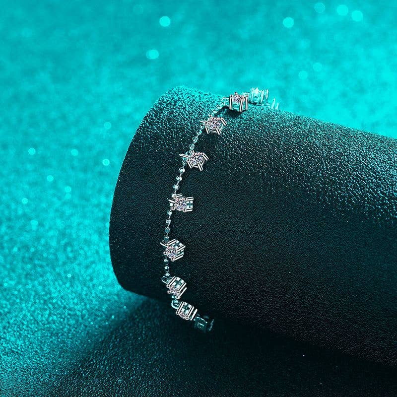 Perimade & Co. LLC - Vendita all'ingrosso Braccialetto con ciondolo/pendente - Bracciale pendente galleggiante in moissanite in argento Sterling 9252