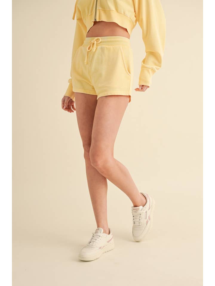 KIMBERLY C - Wholesale Korte broeken - Dames - Mineral Wash Shorts11