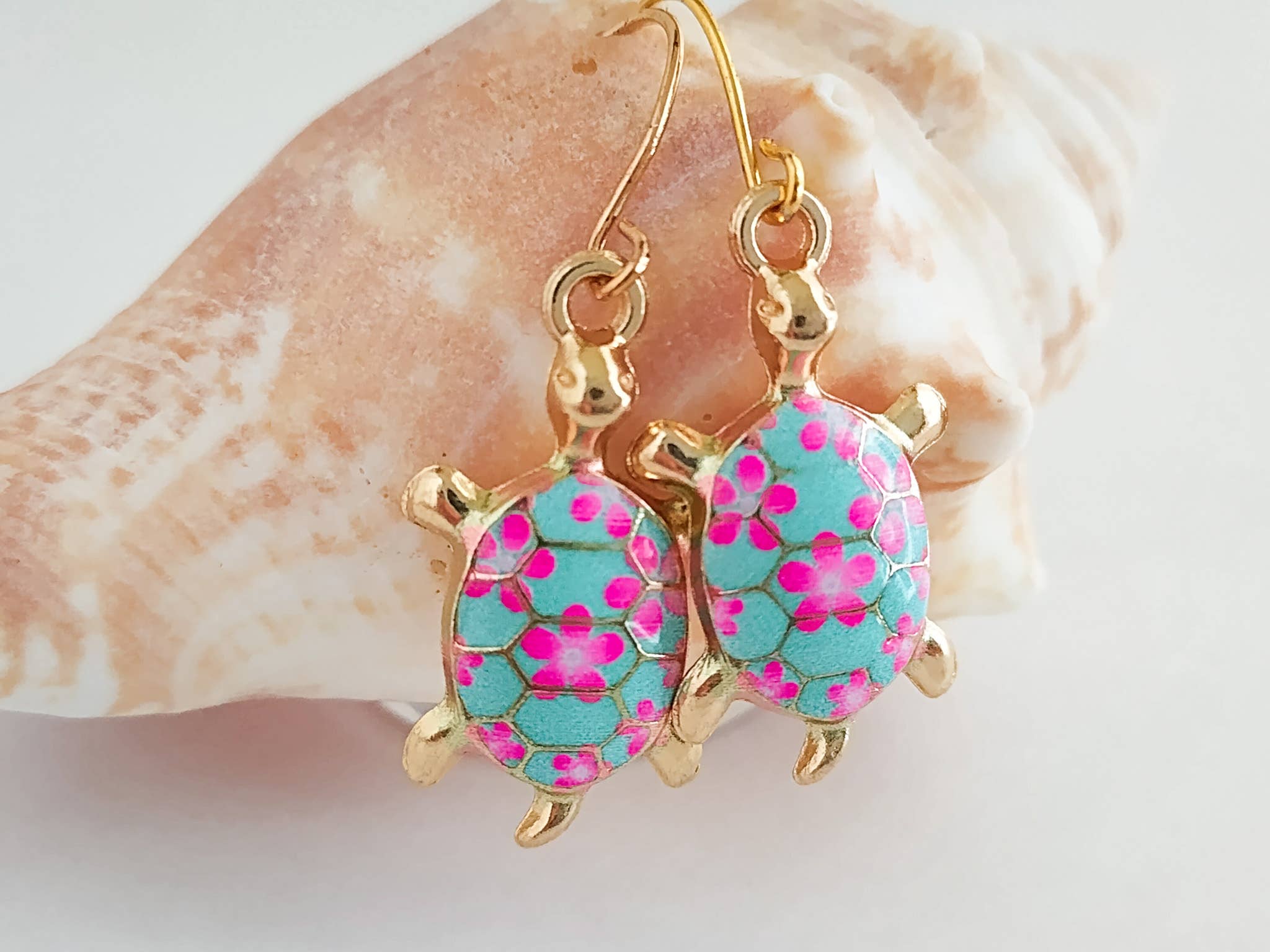 Piccadilly Pendants - Wholesale Dangle Earrings - Gold Turtle Earrings, , Coastal Earrings, Nature Jewelry