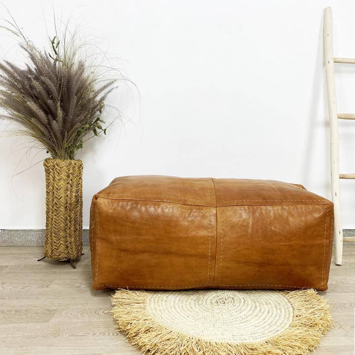 Lederhocker, Pouf Ottoman, marokkanischer Hockerbezug, Wohndekor für den Großhandel von BohoVibeCraft