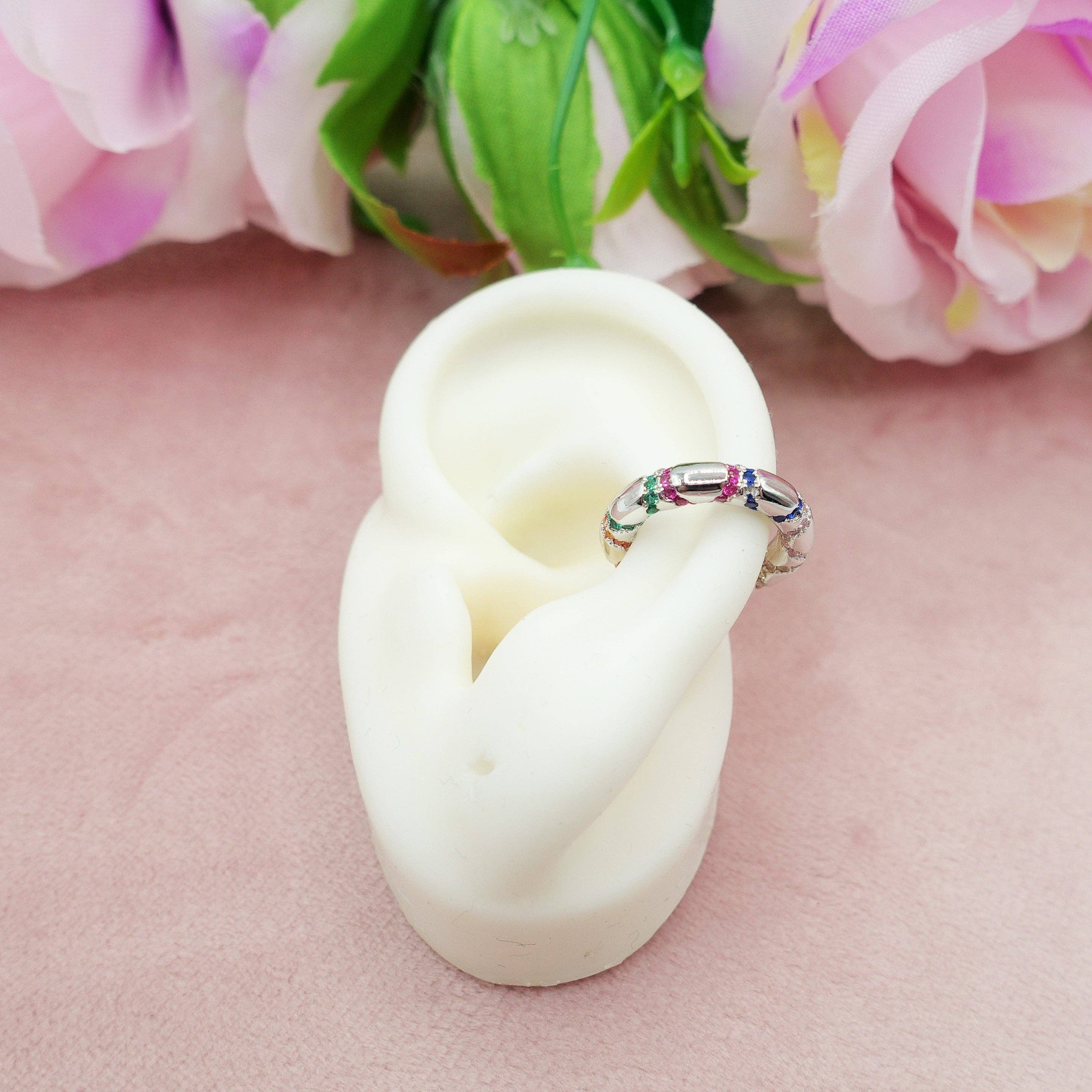 Daemon srls – Großhandel Ear Cuff/Ohrklemme – SORAYA – Einzelner Earcuff ohne Loch mit Zirkonia in Regenbogenfarben8