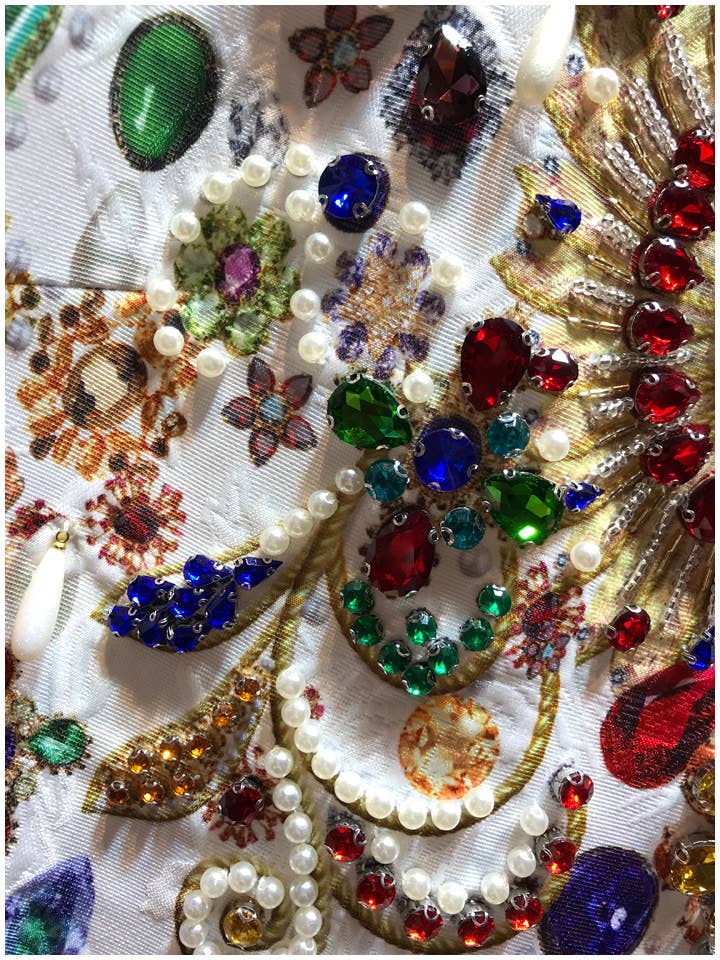 Hvid DR0170 radiant smykkesten A-formet kjole - sommer luksus for engroshandel på Faire12