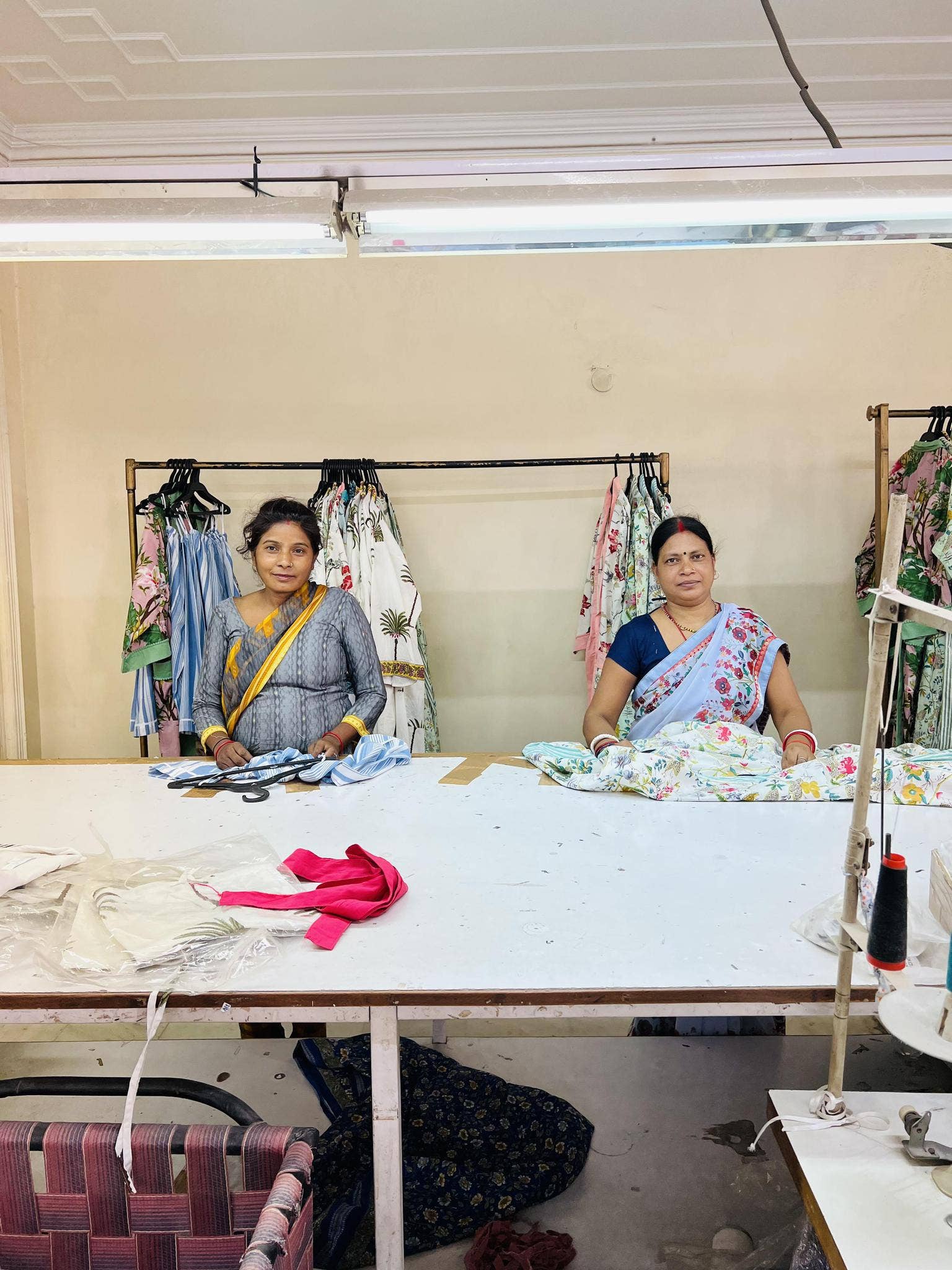 Mercy House Global - Wholesale Jewelry Box/Organizer - Emerald Velvet Jewelry Roll5