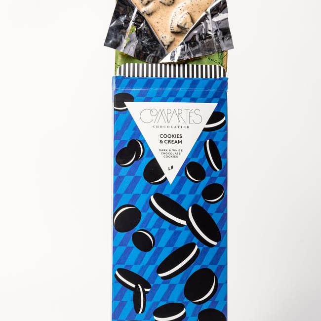 Compartes Chocolate - Wholesale Chocolate Bar - Cookies and Cream Oreo Cookie Chocolate Bar