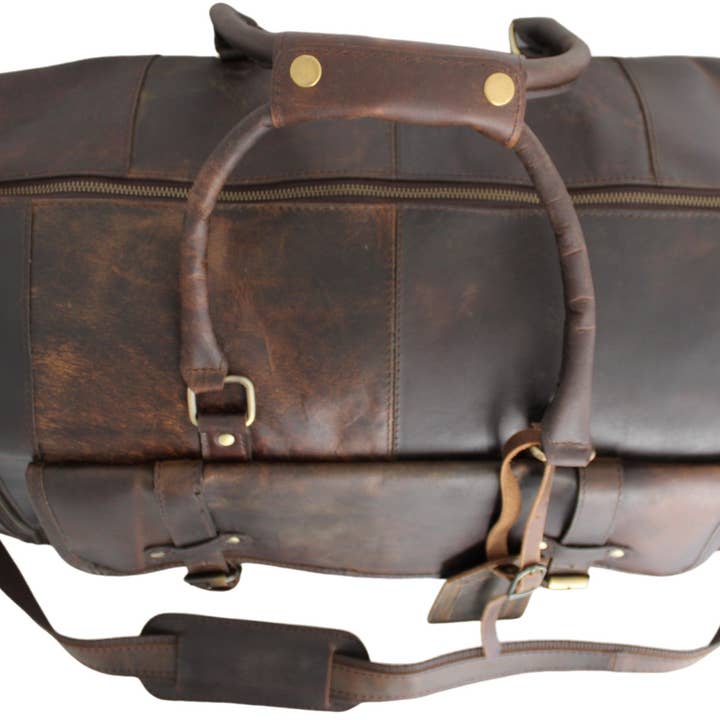 hide & chic - Wholesale Weekender bag – Unisex - Quality Full Grain Genuine Leather Travel Bag with Adjustable Shoulder Strap. FREE Leather Apple Air-tag Holder.24