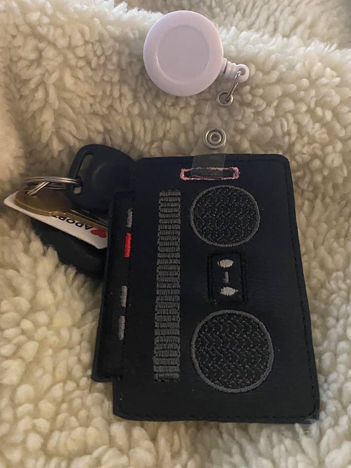 ID Badge Holder, Badge Holder, ID Holder, Lodret ID Holder. for engroshandel hos Woman Owned Small Batch Not on Amazon Handmade