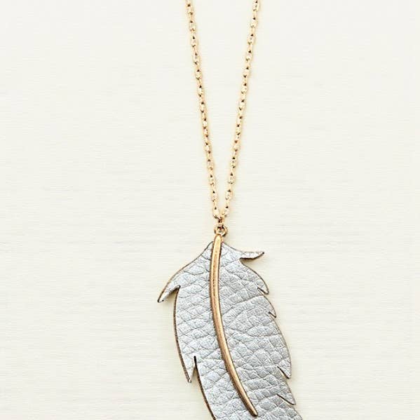 Andrea Bijoux - Wholesale Pendant/Charm Necklace - ELONGATED LEAF CUT PENDANT NECKLACE0