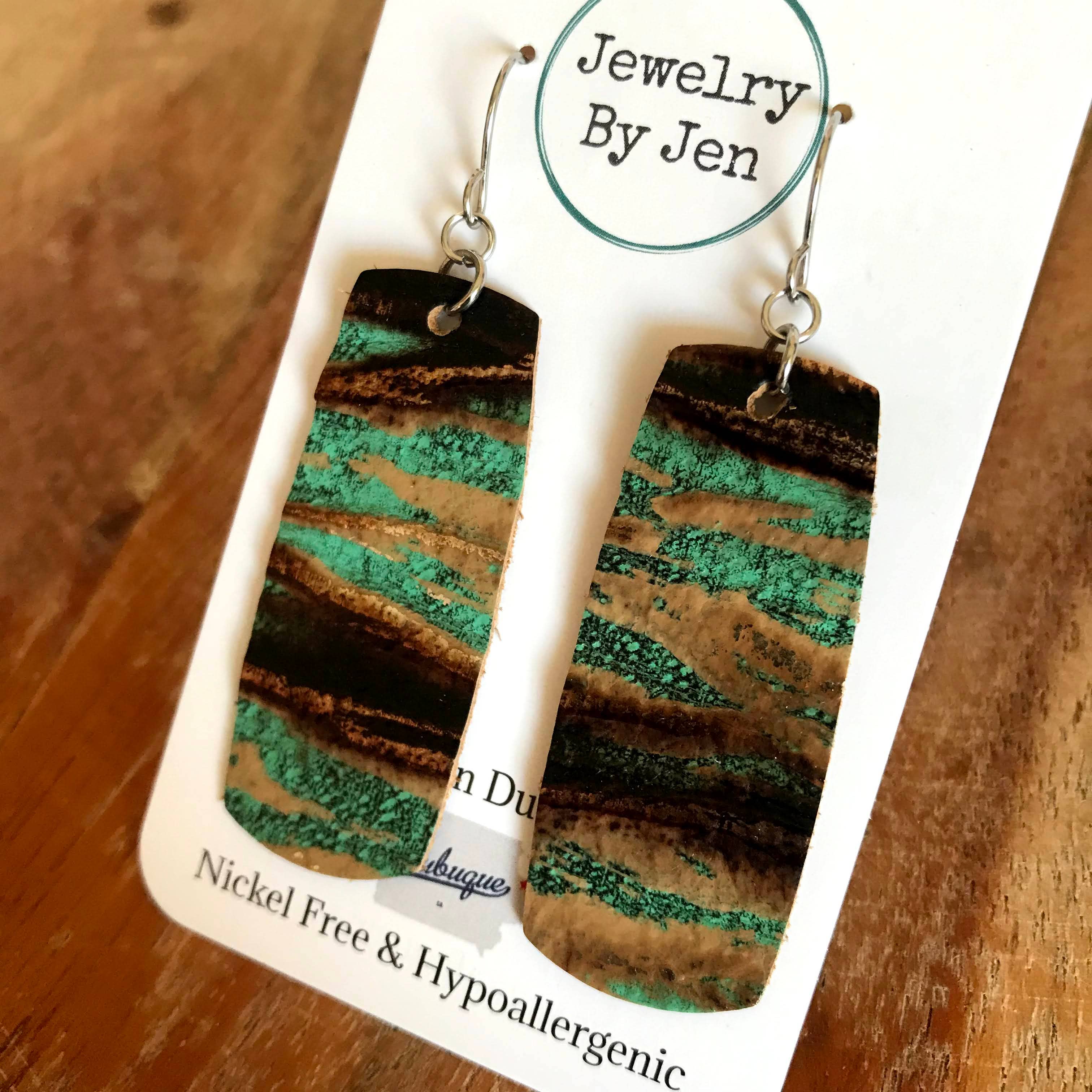 Jewelry By Jen – Großhandel Ohrhänger – Mittlere Stabohrringe: Aqua Bronze1