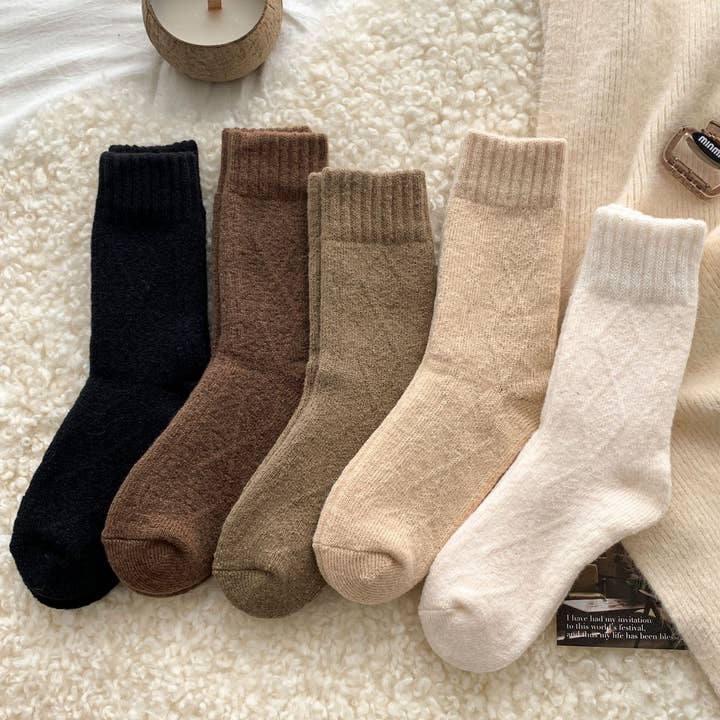 ACCITY - Wholesale Socks - Women's - Diamond Knit Socks Women Retro Warm Winter_CWMS028725