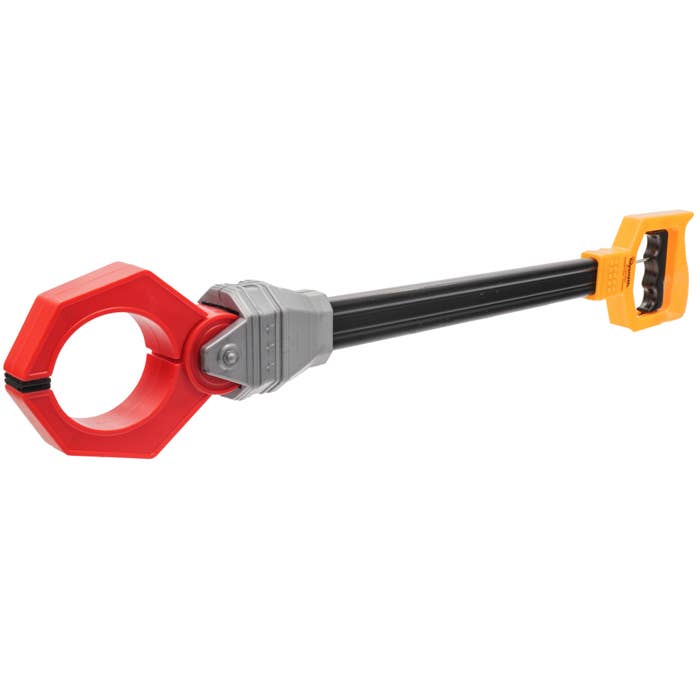 Toysmith - Wholesale Classic Toy - Kids - Astroverse 18" Robot Claw, Extended Reacher, Grab It
