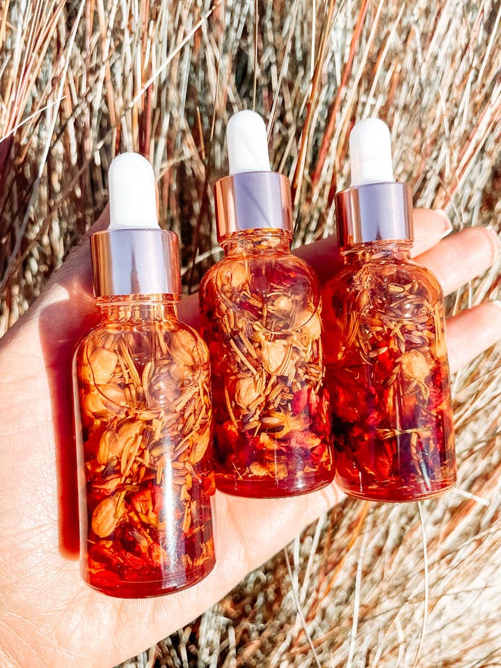 The Empress Ritual Oil. for wholesale by Lucky 777 Gemini