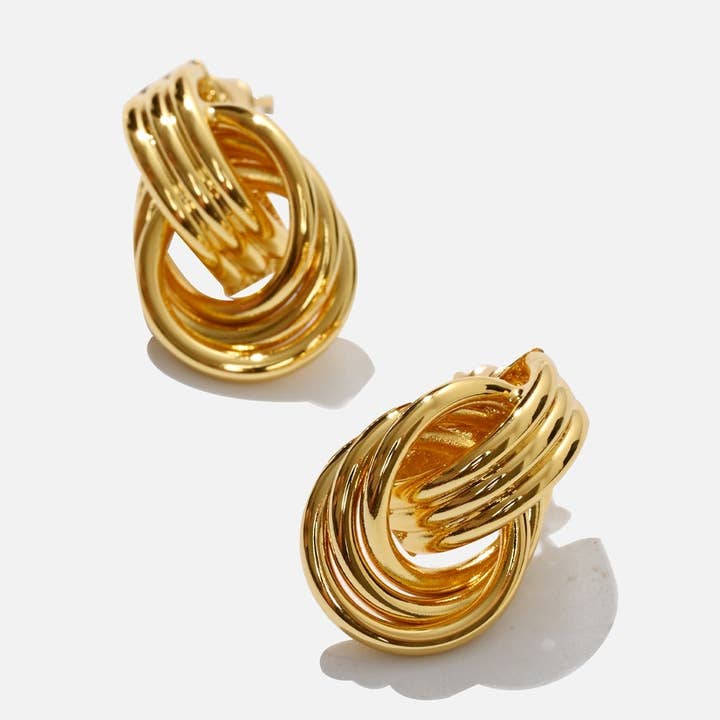 Les boucles d'oreilles Hailey pour la vente par Beyond Stranger Studio