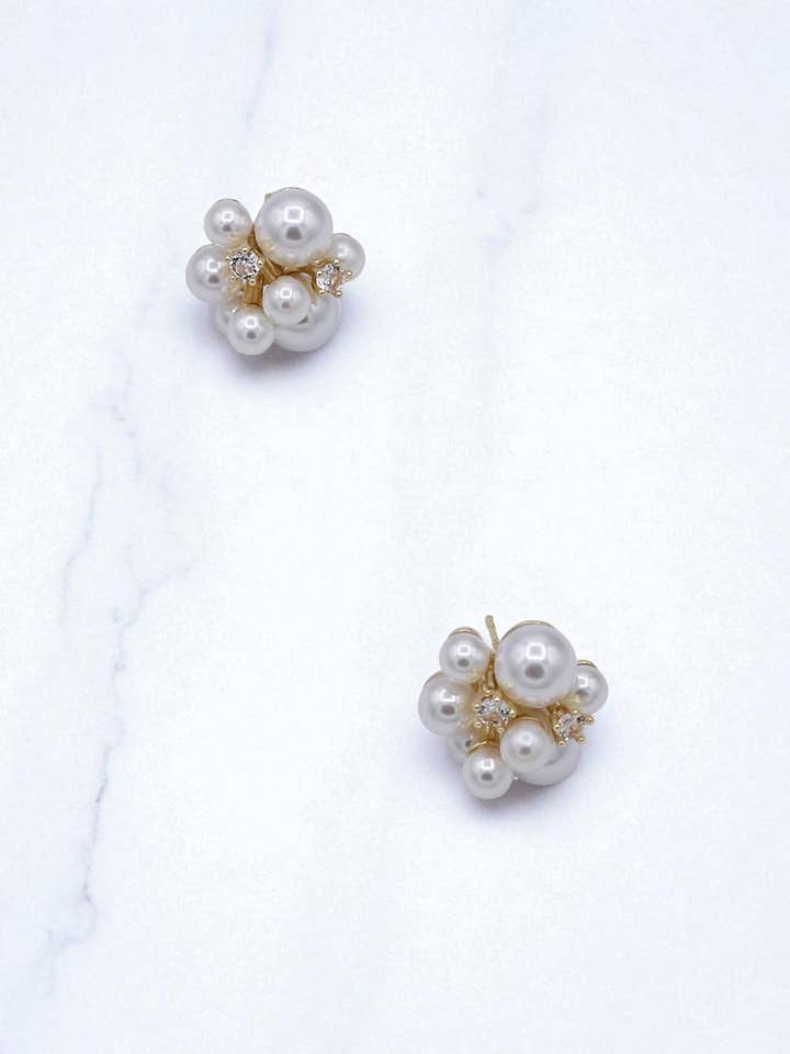 Tidløse Creol Perle- & Krystalklynge Ørestikker for engroshandel hos Mint & Shine