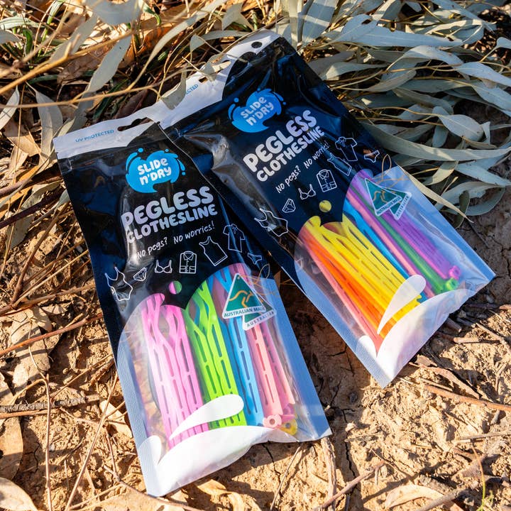 Van Go Collections - Wholesale Clothes hangers - Slide n’ Dry Pegless Clothesline5