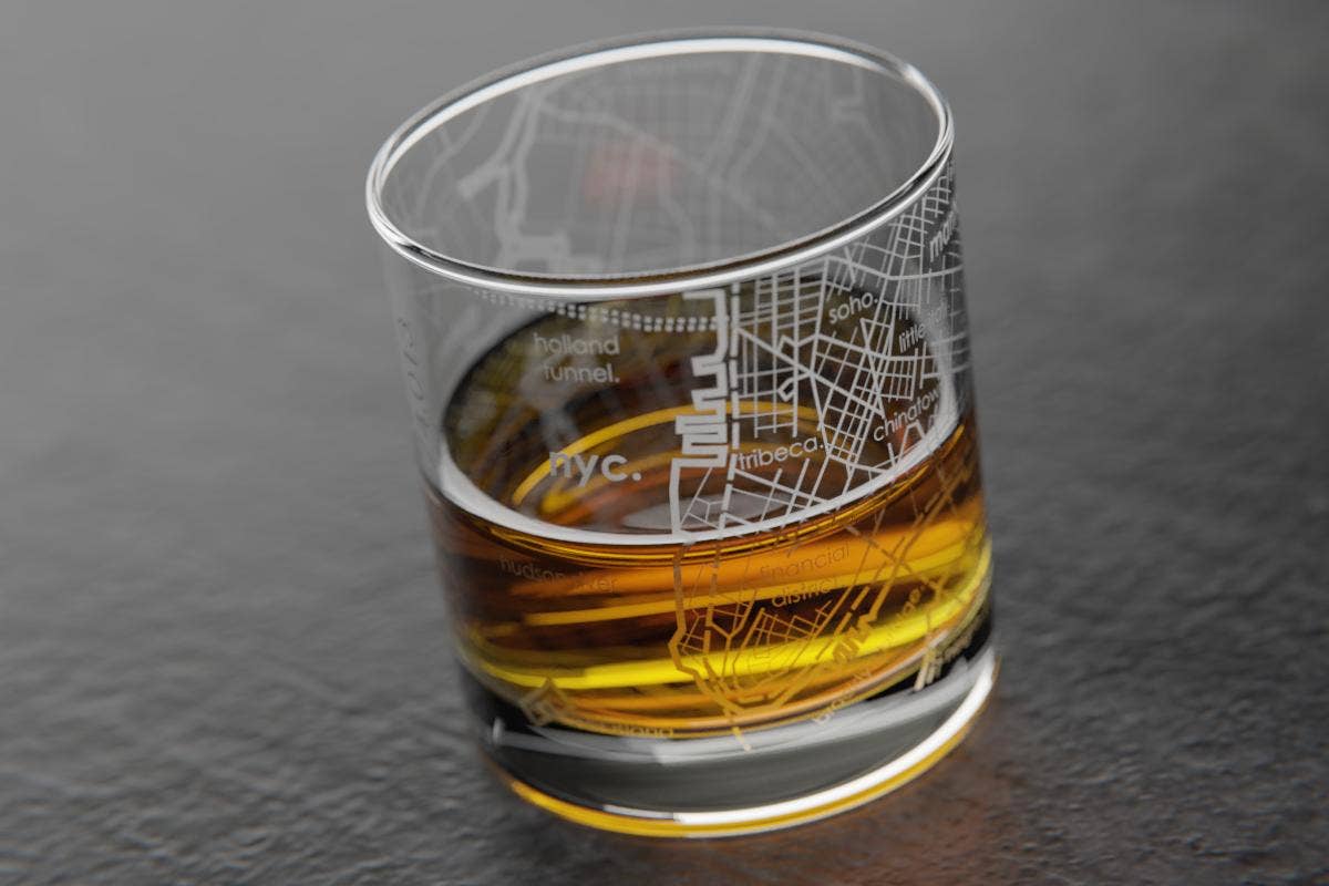 Well Told - Wholesale Cocktail/Liquor Glass - NYC Lower Manhattan City Map - Etched Whiskey Rocks Glass2