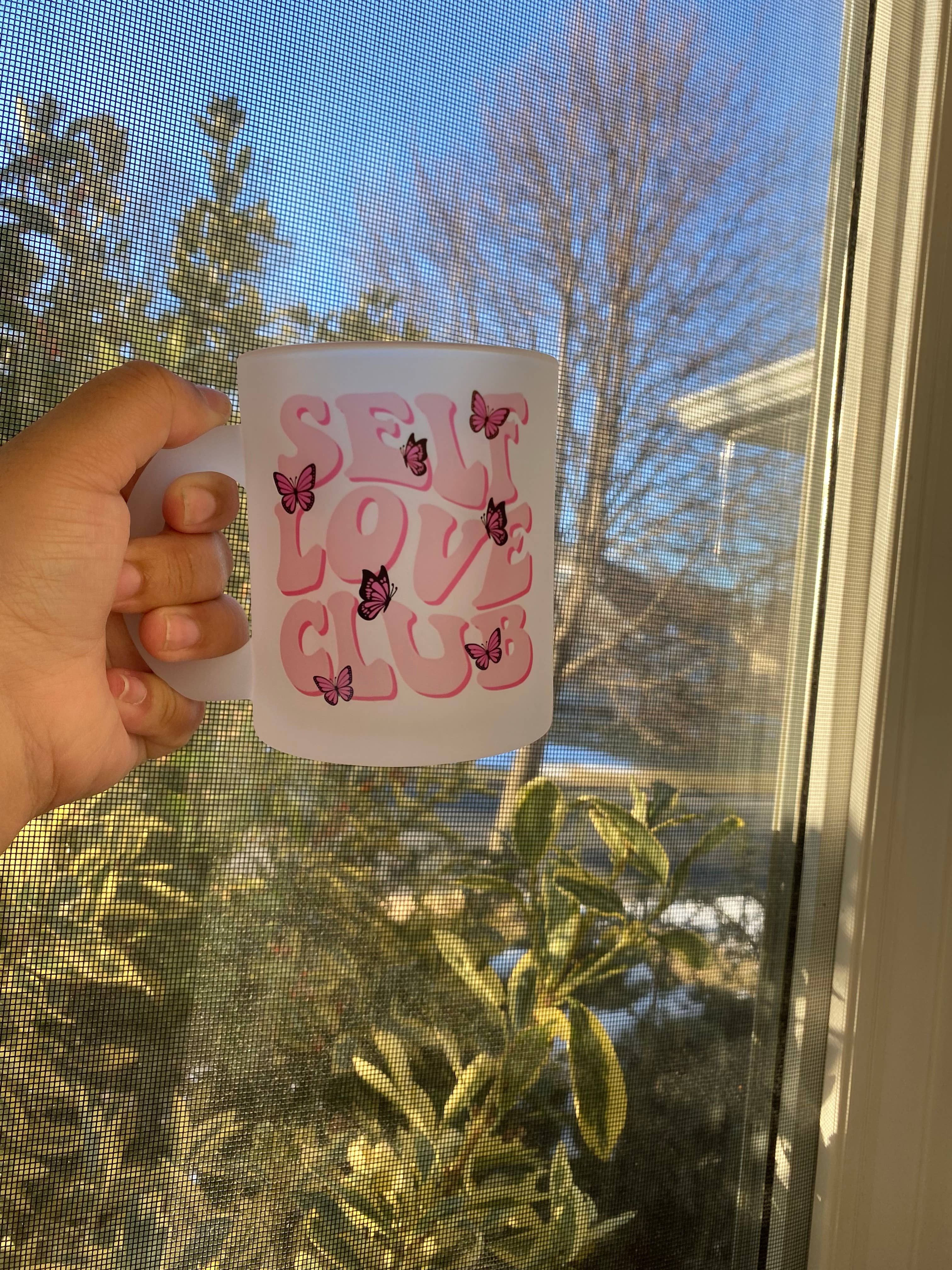 D2JCrafts - Venta al por mayor Taza - Taza de café esmerilado Self Care Club Butterfly3