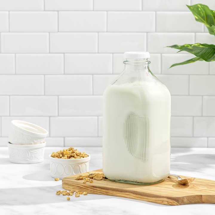 JoyJolt – wholesale Milk/juice bottle – JoyJolt Reusable Clear Glass Milk Bottle with Lid & Pourer6