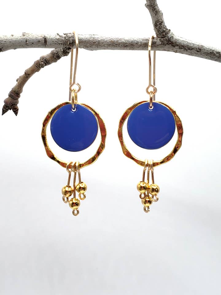 Øreringe, Blå Emalje & Varm Guld, Marnie for engroshandel hos Jezabel Adornment